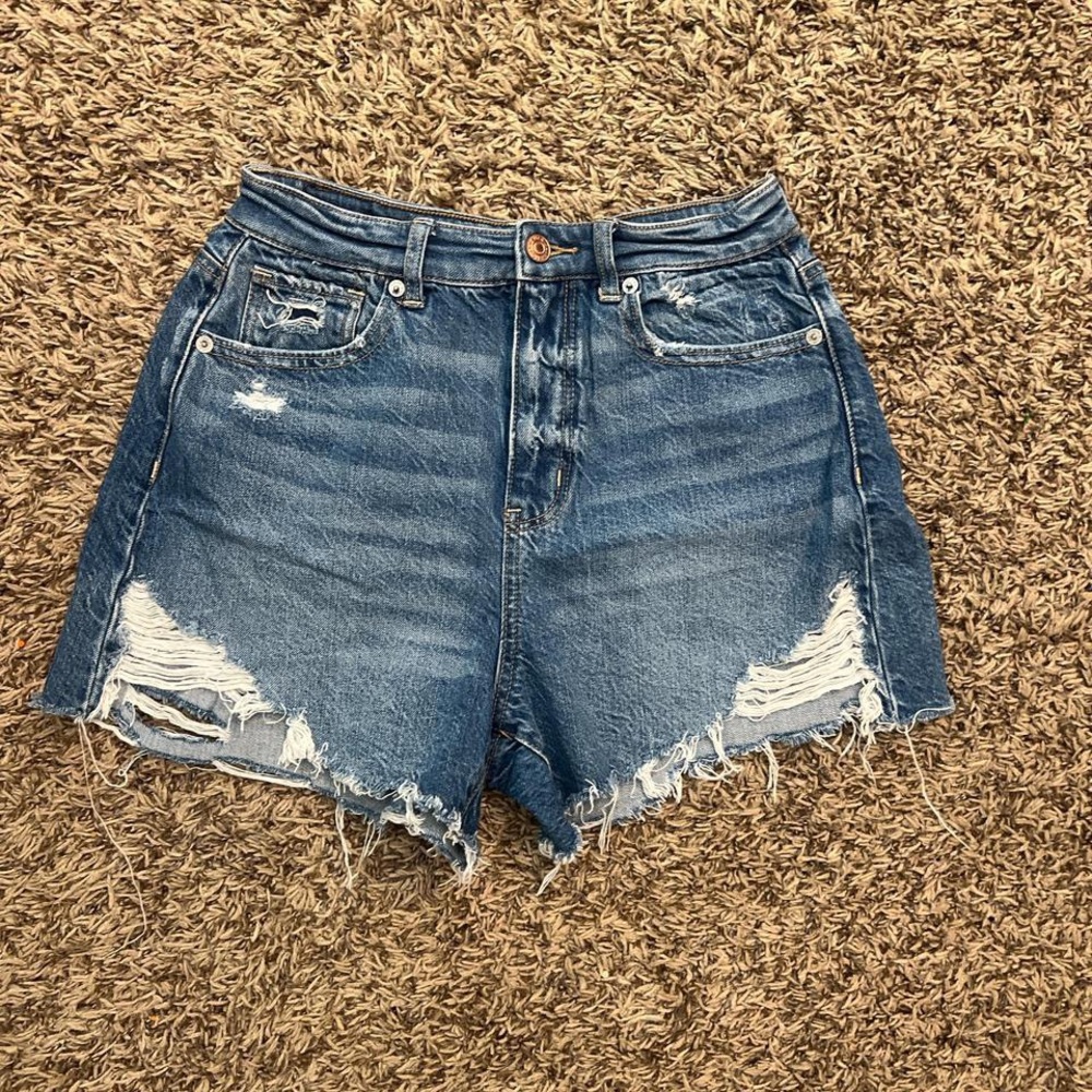 American Eagle shorts with comfort stretch waistband